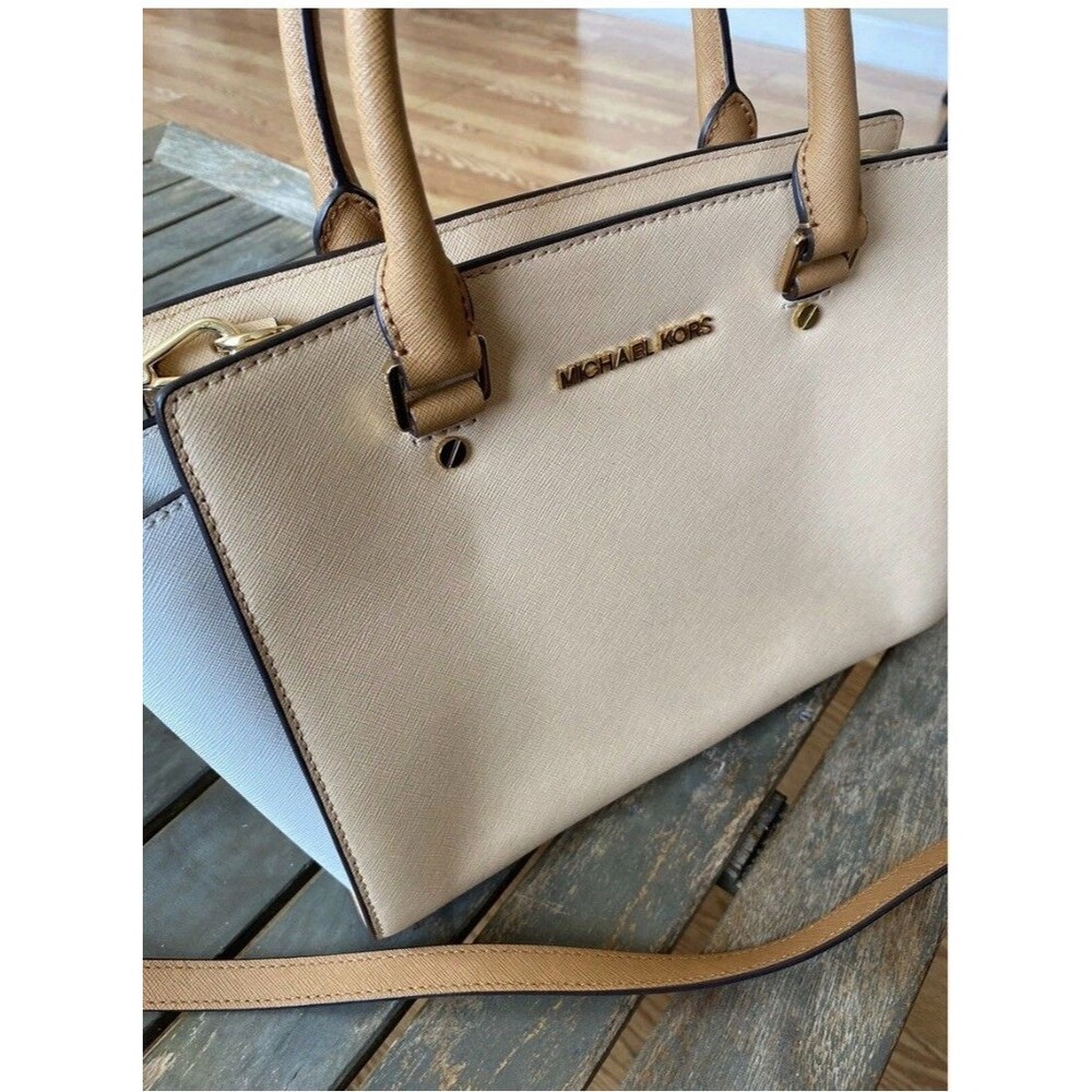 Michael Kors Handbag Satchel Crossbody Creme& White Zip Dust Color.